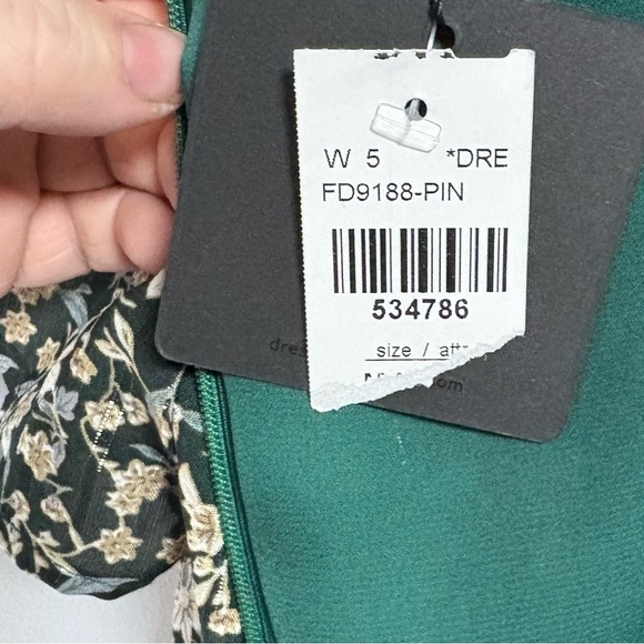 Dress Forum - Dress - Picture 8 of 10